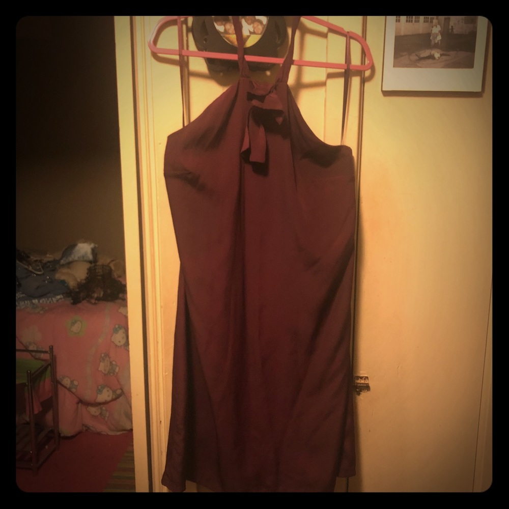 HP!🤩Merona Wine Color Halter Dress w/Pearl Button